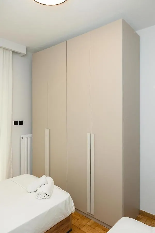 Elegance Apartment 2 Bedroom Suites Thessaloniki